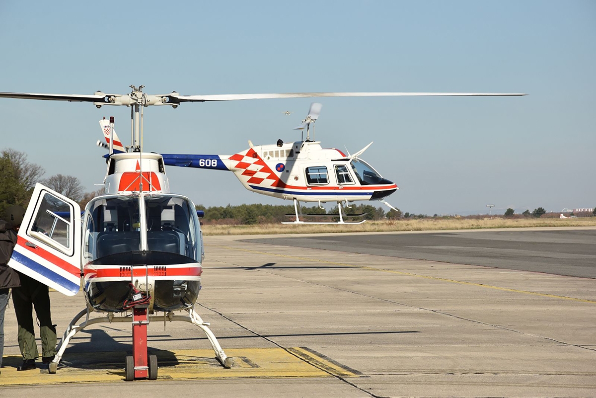https://www.morh.hr/wp-content/gallery/samostalni-letovi-kadeta-na-helikopterima-bell-206b3/20200312-samostalni-letovi-7.jpg