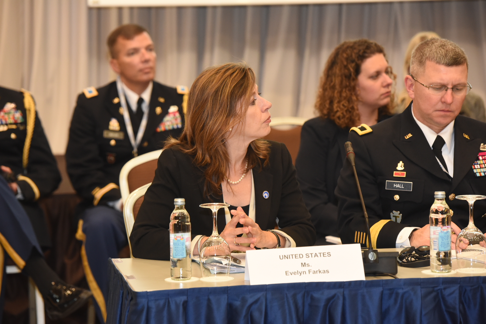 https://www.morh.hr/wp-content/gallery/sastanak-ministara-obrane-americko-jadranske-povelje/a5_dubrovnik_2015-10-21-10.jpg