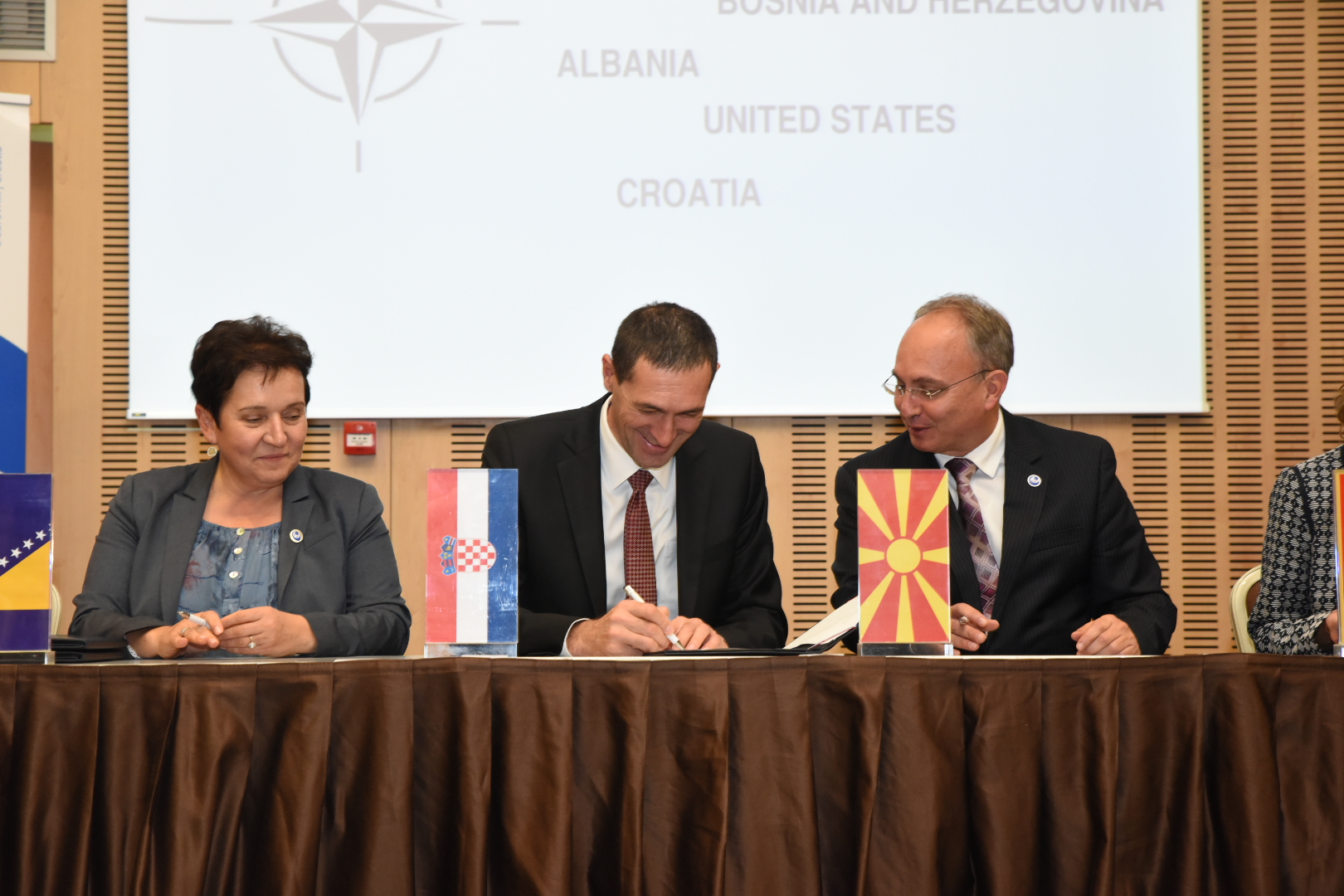 https://www.morh.hr/wp-content/gallery/sastanak-ministara-obrane-americko-jadranske-povelje/a5_dubrovnik_2015-10-21-17.jpg