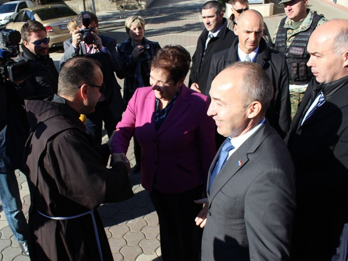 https://www.morh.hr/wp-content/gallery/sastanak-ministara-obrane-hrvatske-i-bih-u-medugorju/161116-49.jpg