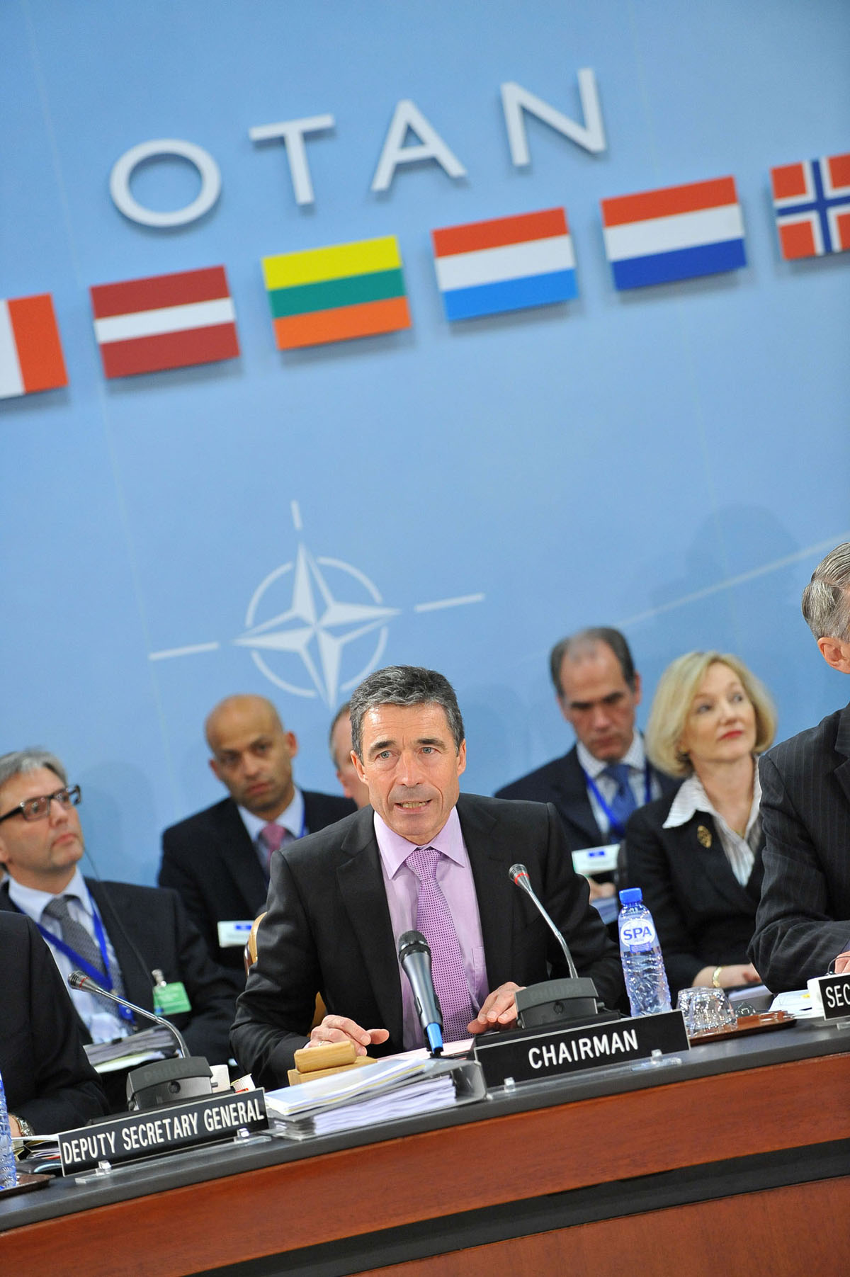 https://www.morh.hr/wp-content/gallery/sastanak-ministara-obrane-nato-a-u-bruxellesu/belgium-20100610_100610e-016_v.jpg