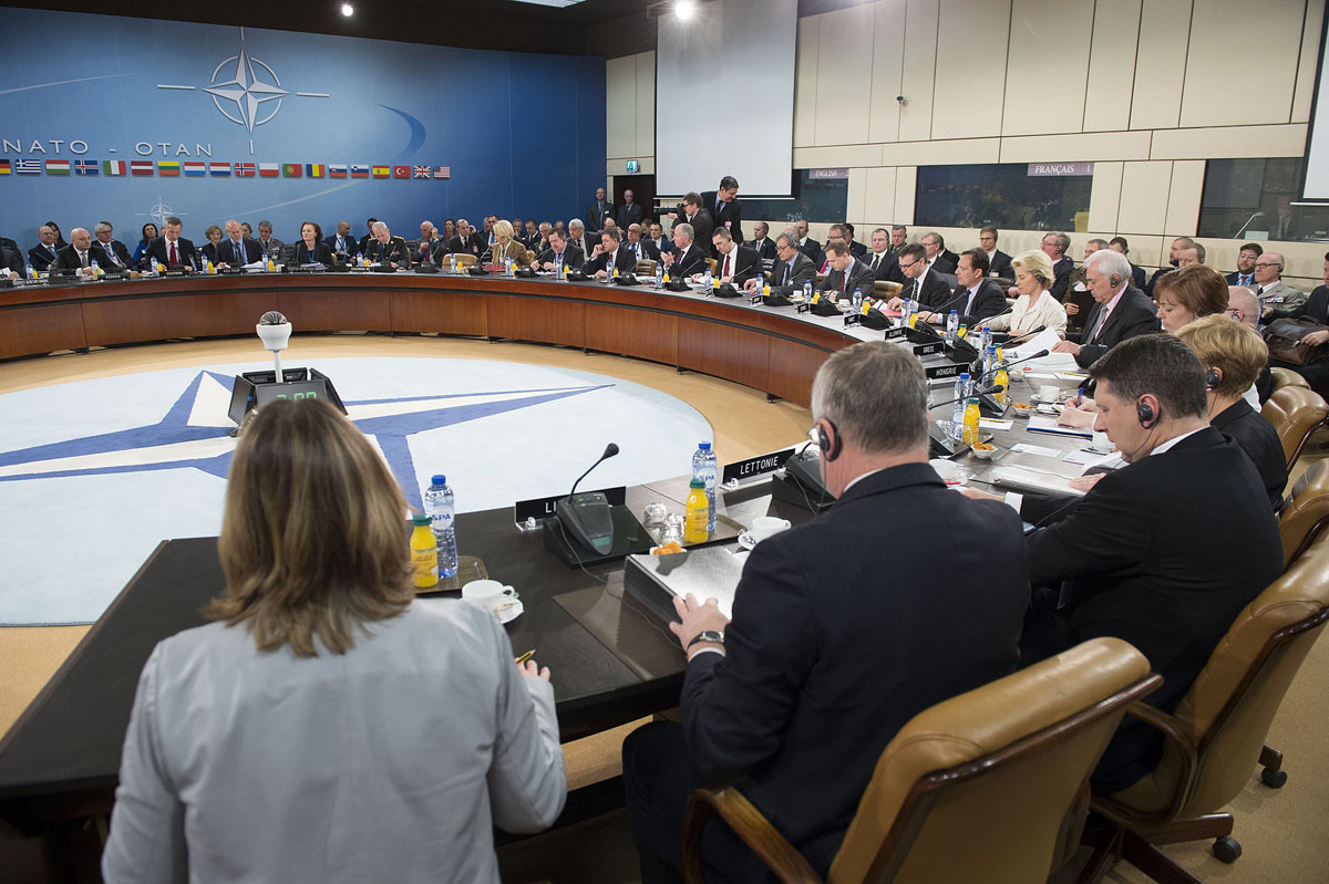 https://www.morh.hr/wp-content/gallery/sastanak-ministara-obrane-nato-a-u-bruxellesu/nato_05022015_02.jpg