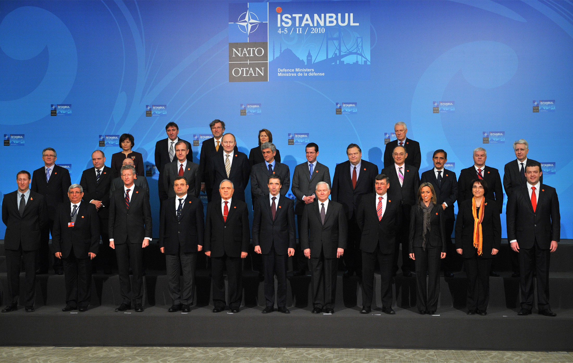 https://www.morh.hr/wp-content/gallery/sastanak-ministara-obrane-nato-a-u-istambulu/istanbul_05022010_1.jpg