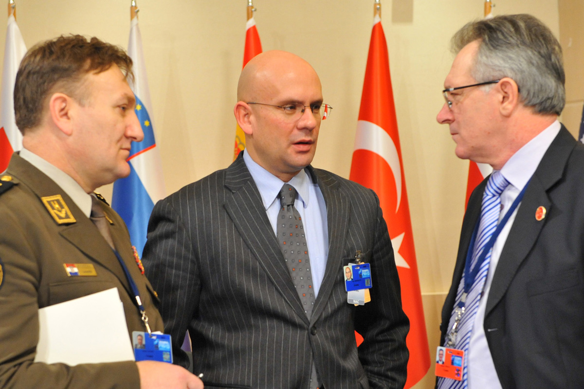 https://www.morh.hr/wp-content/gallery/sastanak-ministara-obrane-nato-a-u-istambulu/istanbul_05022010_2.jpg
