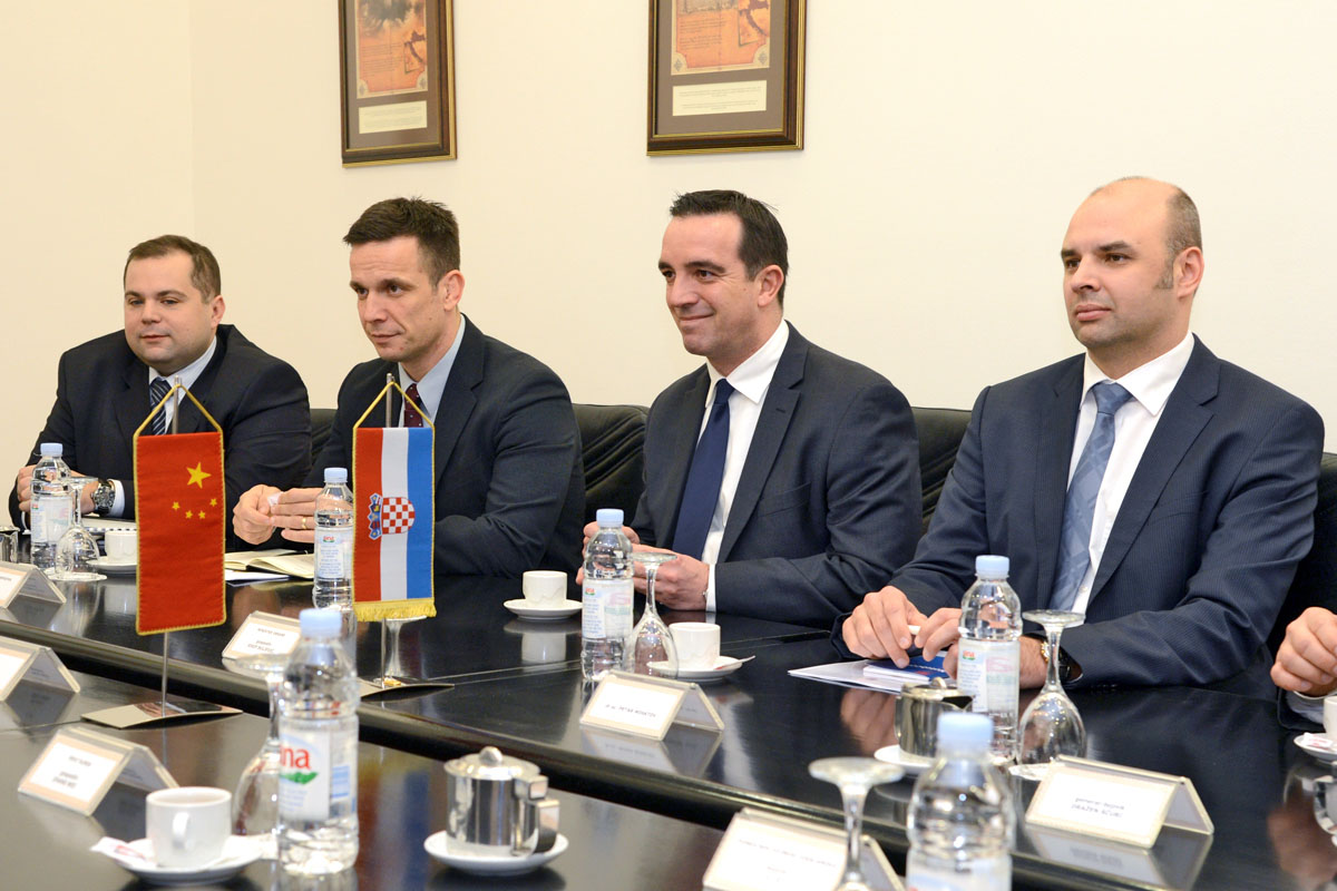 https://www.morh.hr/wp-content/gallery/sastanak-ministra-buljevica-i-kineske-veleposlanice-u-rh/mo_vp_ch_01032016_4.jpg