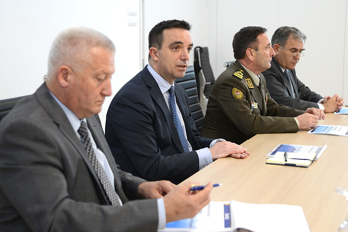 https://www.morh.hr/wp-content/gallery/sastanak-ministra-obrane-i-clanova-hrvatskog-generalskog-zbora/generali_08042016_03.jpg