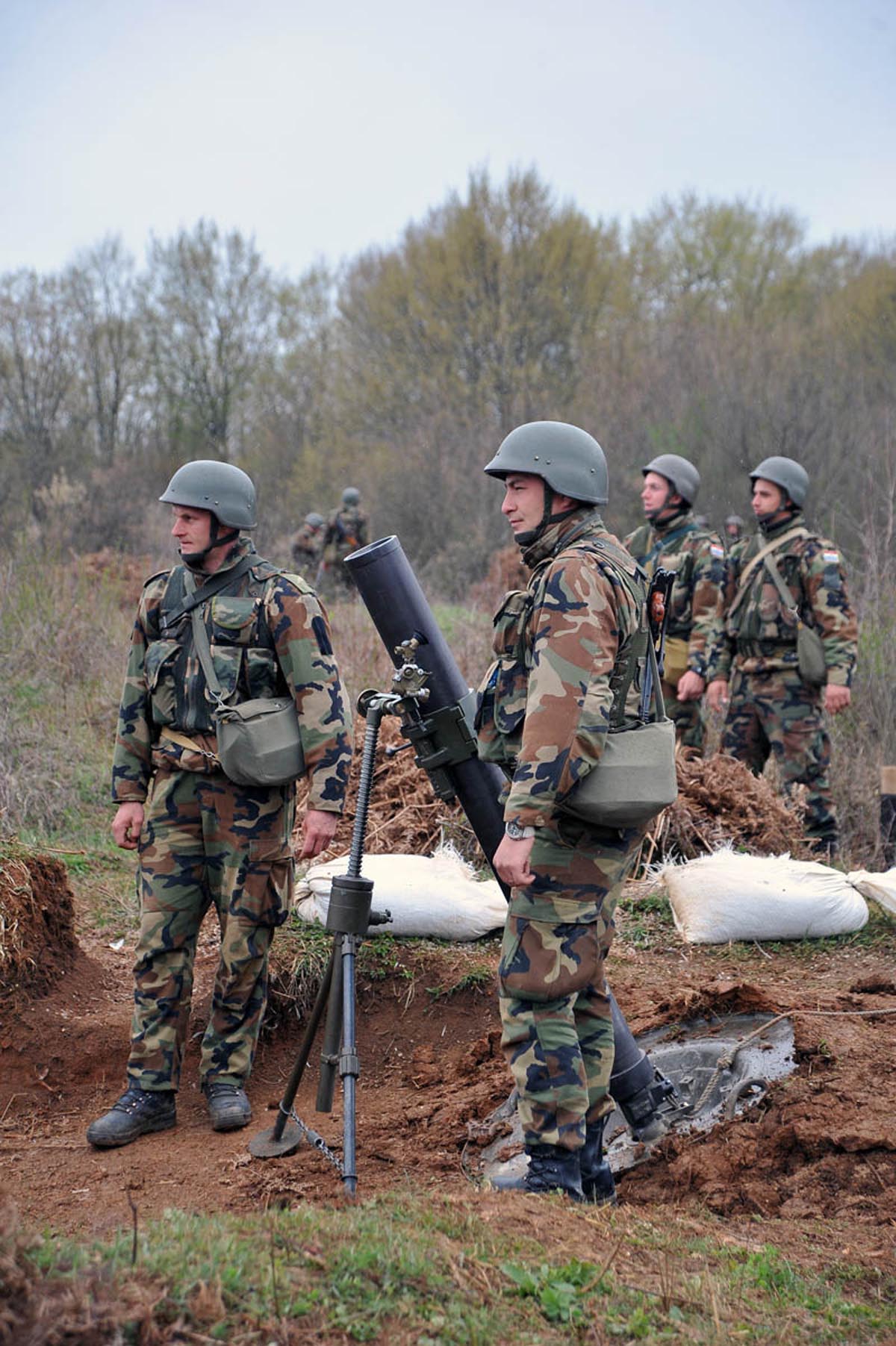 https://www.morh.hr/wp-content/gallery/satnijsko-bojevo-gaanje-iz-lmb-120-mm-m-75/vukovi_13042012_04.jpg