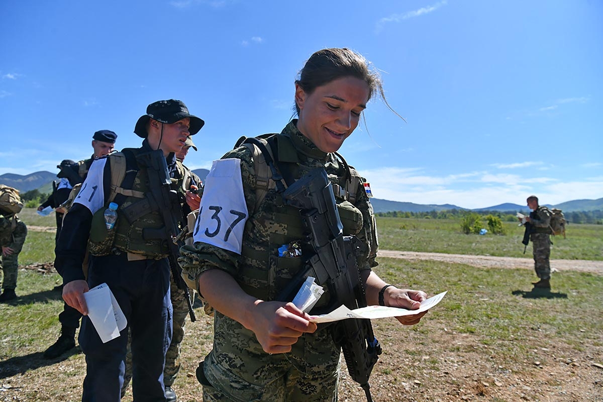 https://www.morh.hr/wp-content/gallery/skupnik-nikola-knezevic-najspremniji-je-pripadnik-hrvatske-vojske/prvi_za_hr_10052019_07.jpg