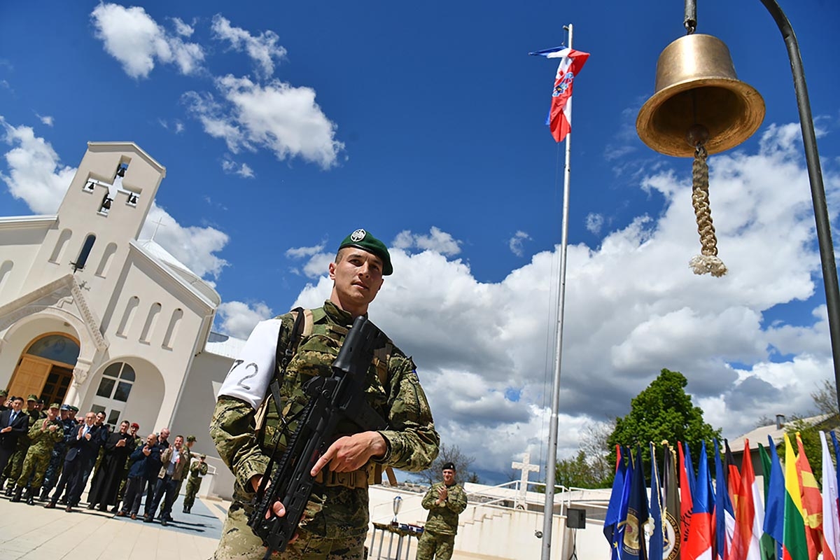 https://www.morh.hr/wp-content/gallery/skupnik-nikola-knezevic-najspremniji-je-pripadnik-hrvatske-vojske/prvi_za_hr_10052019_38.jpg