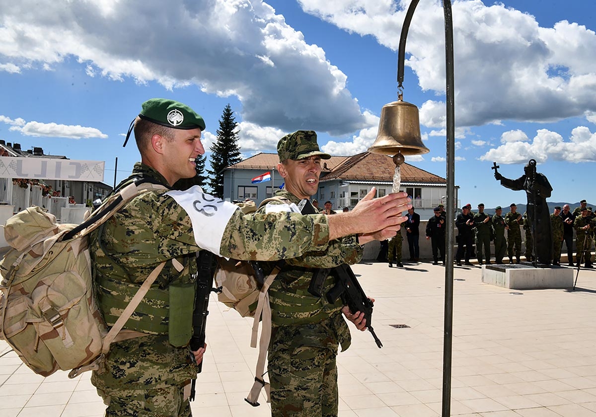 https://www.morh.hr/wp-content/gallery/skupnik-nikola-knezevic-najspremniji-je-pripadnik-hrvatske-vojske/prvi_za_hr_10052019_46.jpg