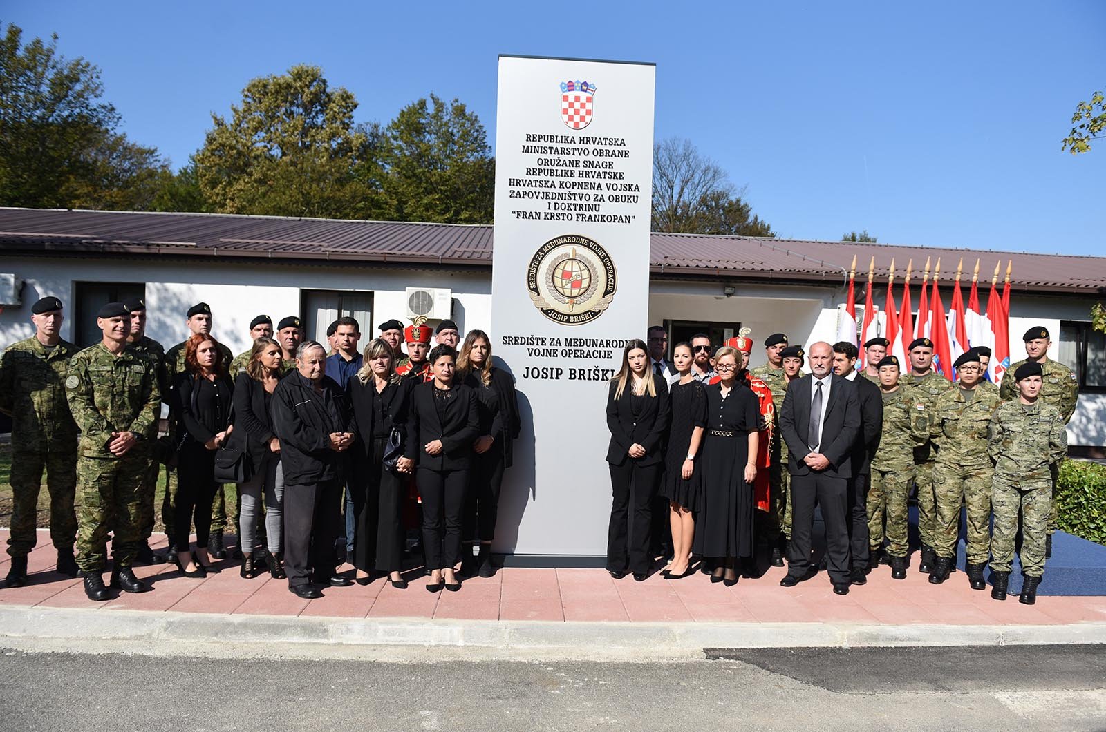 https://www.morh.hr/wp-content/gallery/srediste-za-medunarodne-vojne-operacije-preimenovano-u-cast-josipu-briskom/srediste_mvo_josip_briski_190719_26.jpg