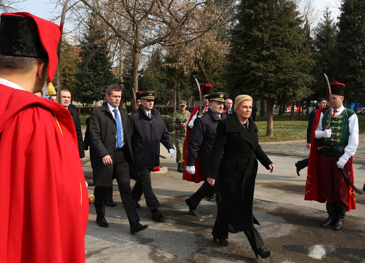 https://www.morh.hr/wp-content/gallery/svecana-prisega-14-narastaja-rocnika-na-dragovoljnom-osposobljavanju/pozega_14032015_05.jpg