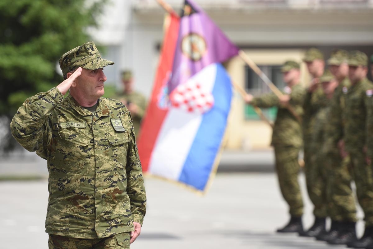 https://www.morh.hr/wp-content/gallery/svecani-docek-1-hrvcon-a-iz-nato-aktivnosti-u-poljskoj/hv_1hrvcon_04052018_01.jpg