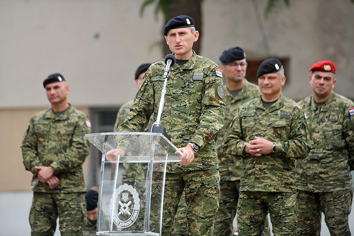 https://www.morh.hr/wp-content/gallery/svecani-docek-3-hrvcon-a-iz-nato-ove-aktivnosti-u-poljskoj/3_hrvcon_20052019_16.jpg