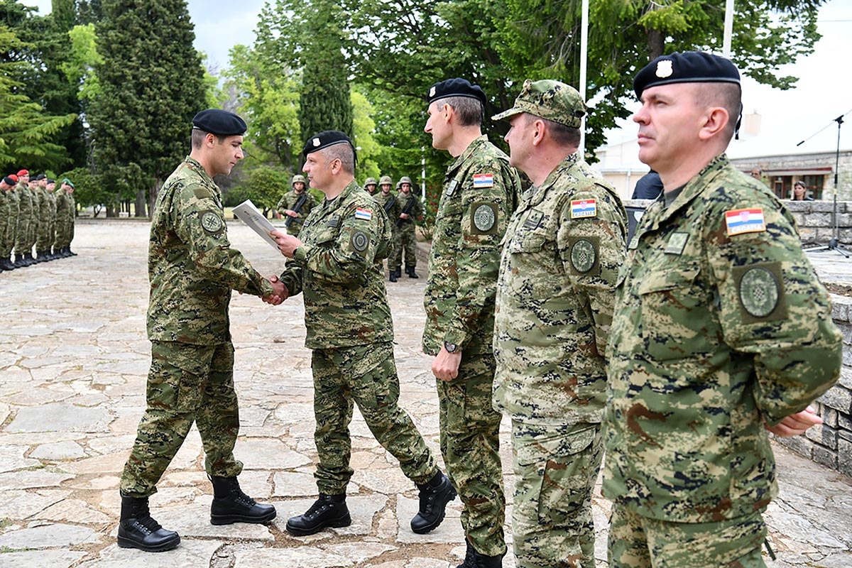 https://www.morh.hr/wp-content/gallery/svecani-docek-3-hrvcon-a-iz-nato-ove-aktivnosti-u-poljskoj/3_hrvcon_20052019_19.jpg