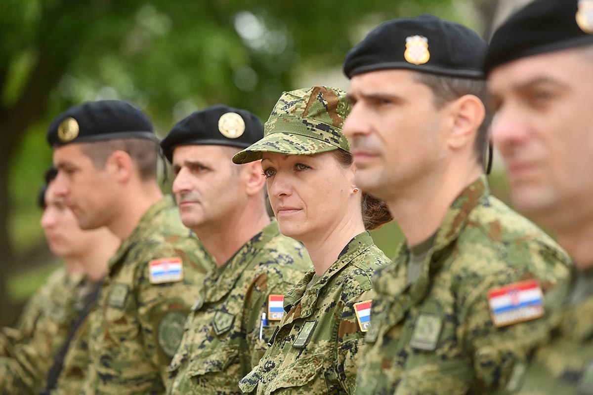 https://www.morh.hr/wp-content/gallery/svecani-docek-3-hrvcon-a-iz-nato-ove-aktivnosti-u-poljskoj/3_hrvcon_20052019_25.jpg
