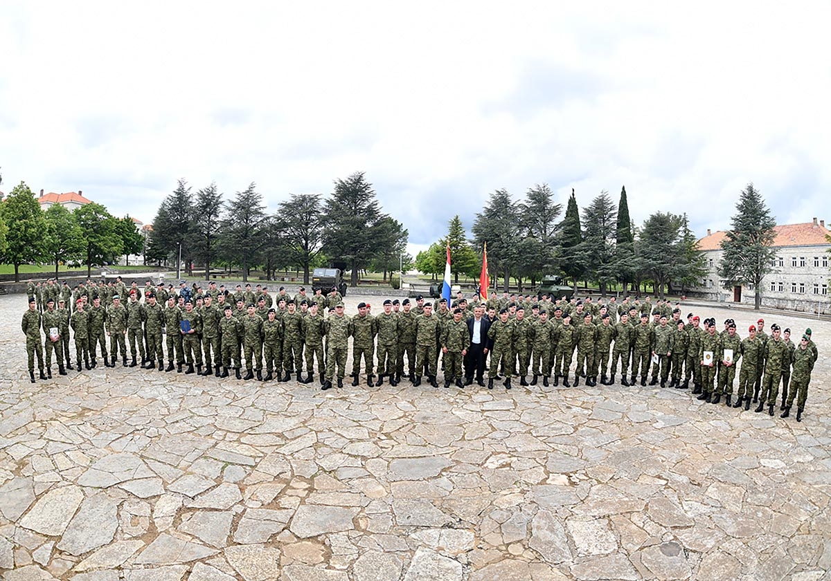 https://www.morh.hr/wp-content/gallery/svecani-docek-3-hrvcon-a-iz-nato-ove-aktivnosti-u-poljskoj/3_hrvcon_20052019_28.jpg