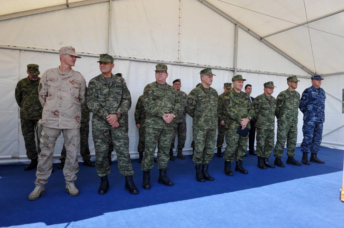 https://www.morh.hr/wp-content/gallery/svecani-ispracaj-22-hrvatskog-kontingenta-u-operaciju-isaf/22_hrvcon_30082013_25.jpg