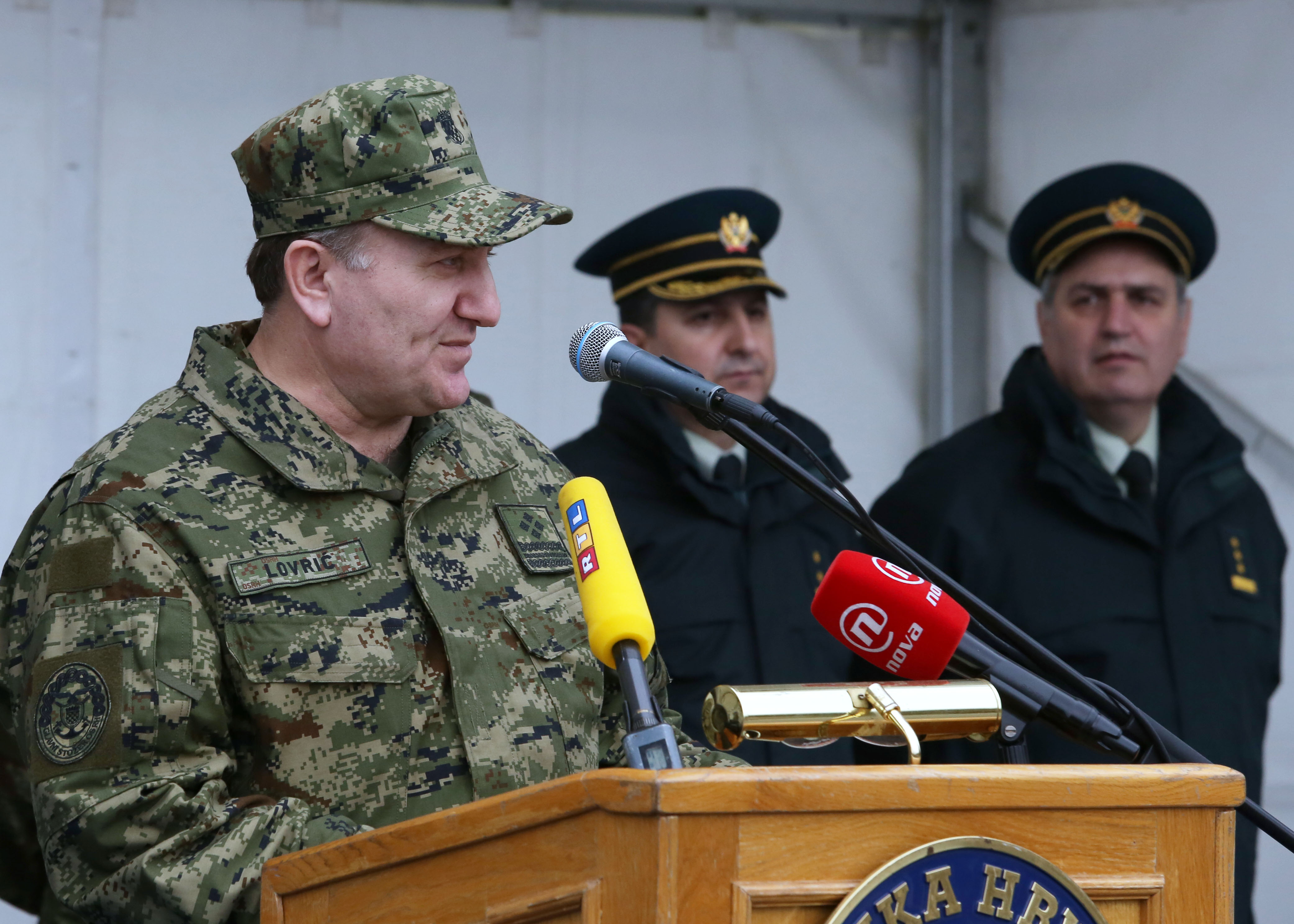 https://www.morh.hr/wp-content/gallery/svecani-ispracaj-23-hrvcon-a-u-operaciju-isaf/ispracaj_04032014_04-.JPG