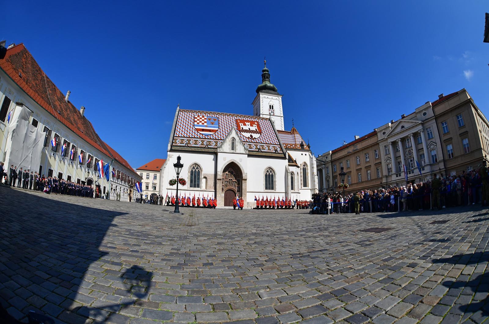 https://www.morh.hr/wp-content/gallery/svecano-obiljezen-dan-neovisnosti-rh-na-markovom-trgu-1/dan_neovisnosti_rh_zagreb_081019_54.jpg