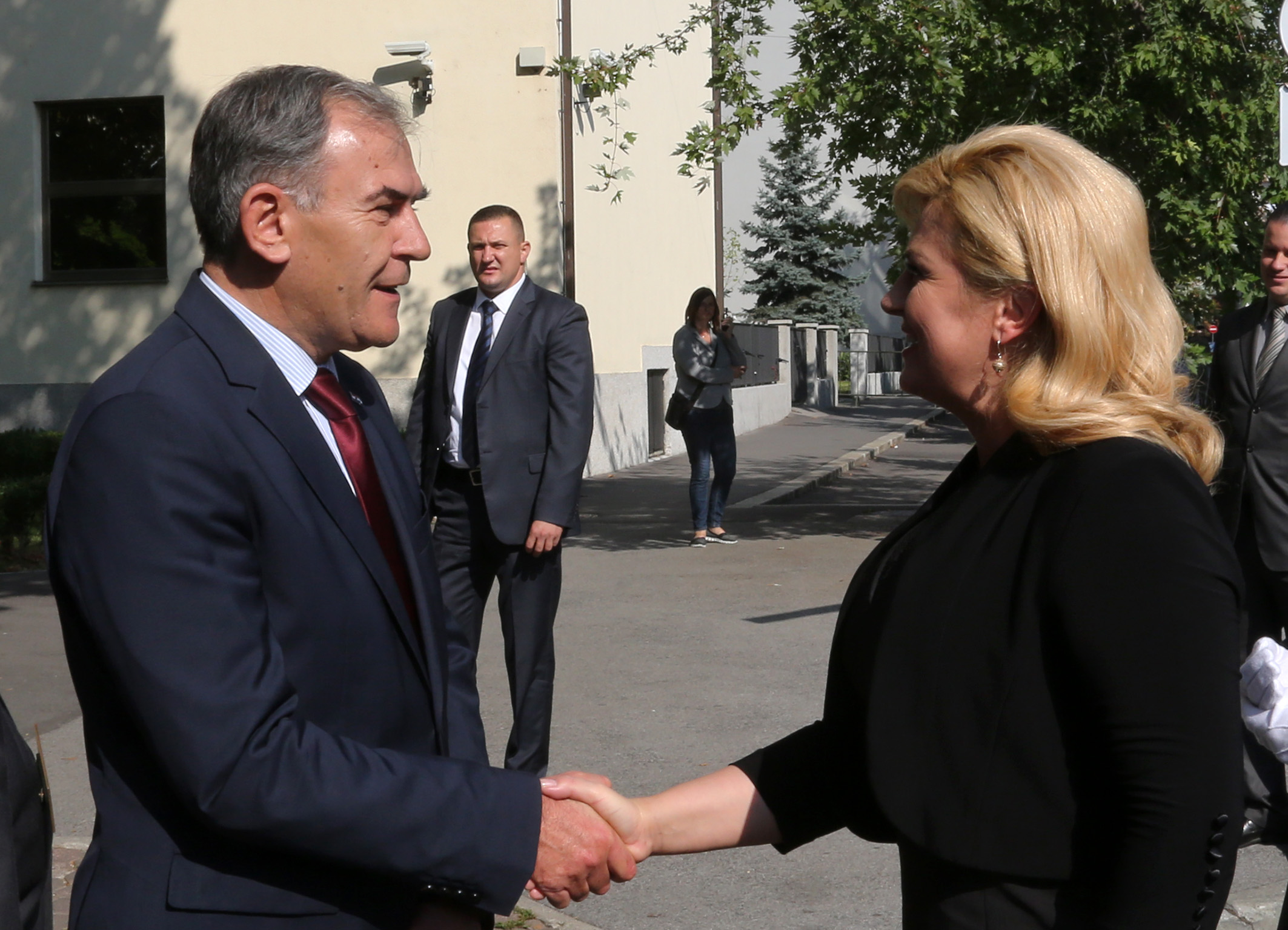 https://www.morh.hr/wp-content/gallery/svecano-obiljezeno-25-godina-glavnog-stozera-oruzanih-snaga-rh/osrg_sb_27092016_02.jpg