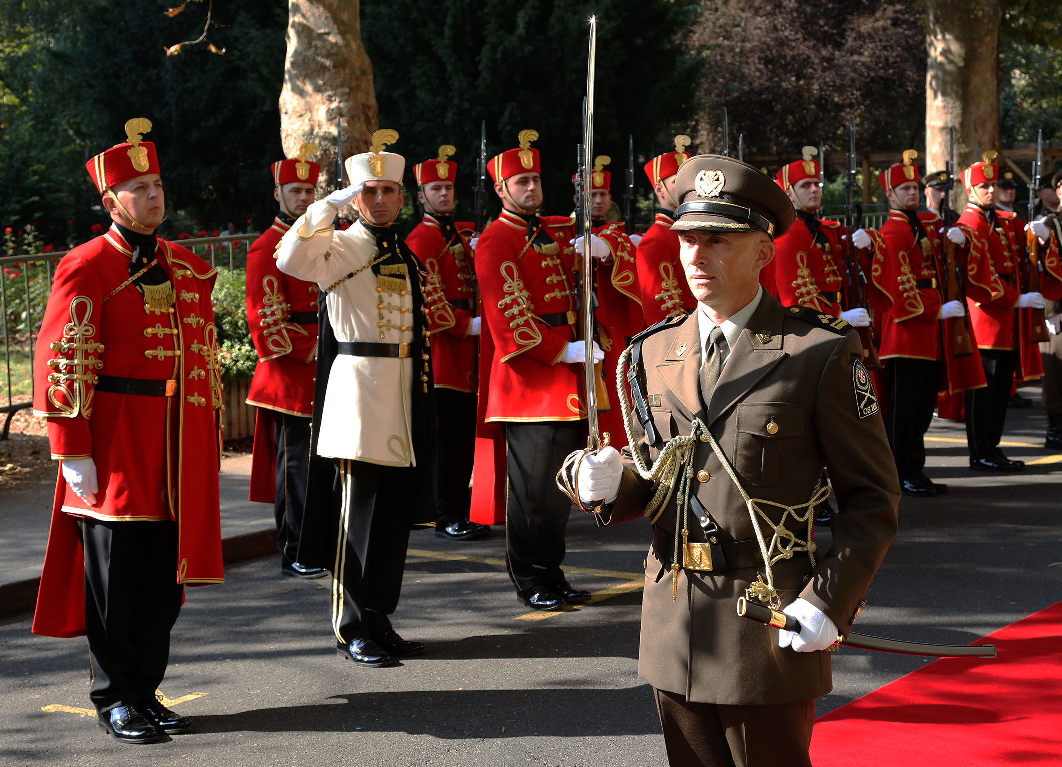https://www.morh.hr/wp-content/gallery/svecano-obiljezeno-25-godina-glavnog-stozera-oruzanih-snaga-rh/osrg_sb_27092016_04.jpg