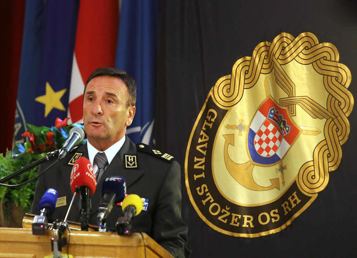 https://www.morh.hr/wp-content/gallery/svecano-obiljezeno-25-godina-glavnog-stozera-oruzanih-snaga-rh/osrg_sb_27092016_12.jpg