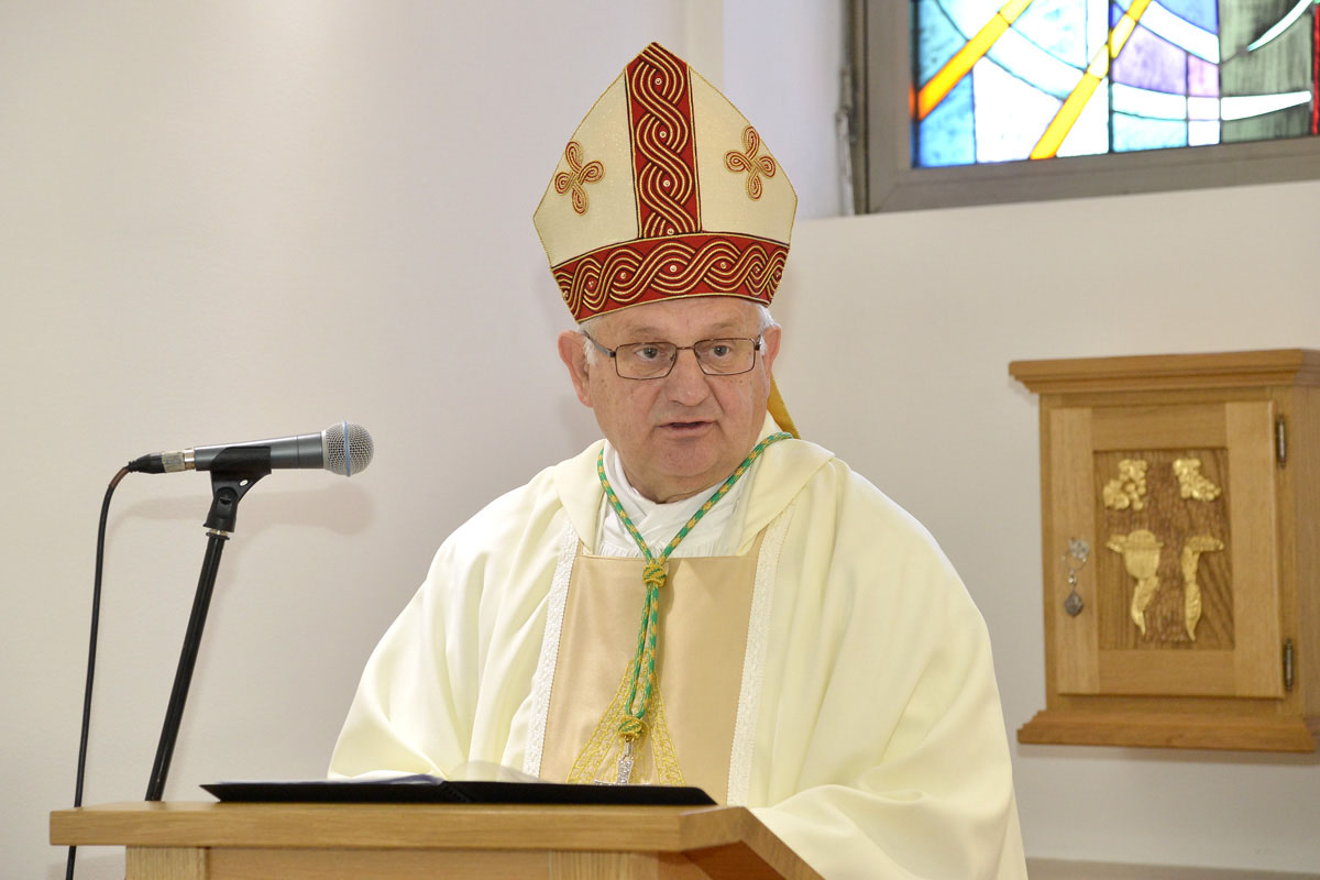 https://www.morh.hr/wp-content/gallery/svecano-obiljezeno-25-godina-glavnog-stozera-oruzanih-snaga-rh/osrh_jk_27092016_06.jpg