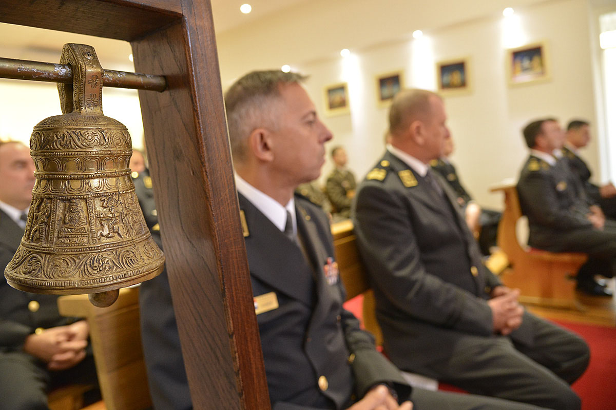 https://www.morh.hr/wp-content/gallery/svecano-obiljezeno-25-godina-glavnog-stozera-oruzanih-snaga-rh/osrh_jk_27092016_07.jpg