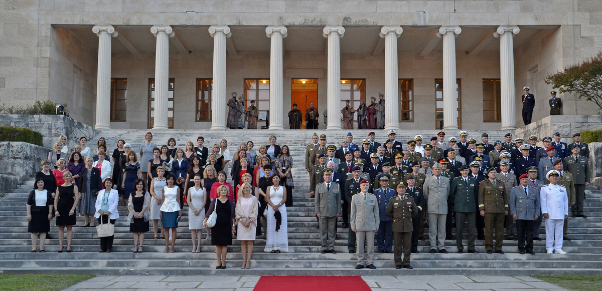 https://www.morh.hr/wp-content/gallery/svecano-otvorena-konferencija-vojnog-odbora-nato-a-u-splitu/nato_16092016_01a.jpg