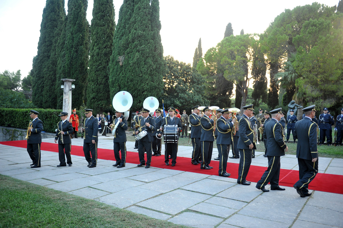 https://www.morh.hr/wp-content/gallery/svecano-otvorena-konferencija-vojnog-odbora-nato-a-u-splitu/nato_16092016_14.jpg