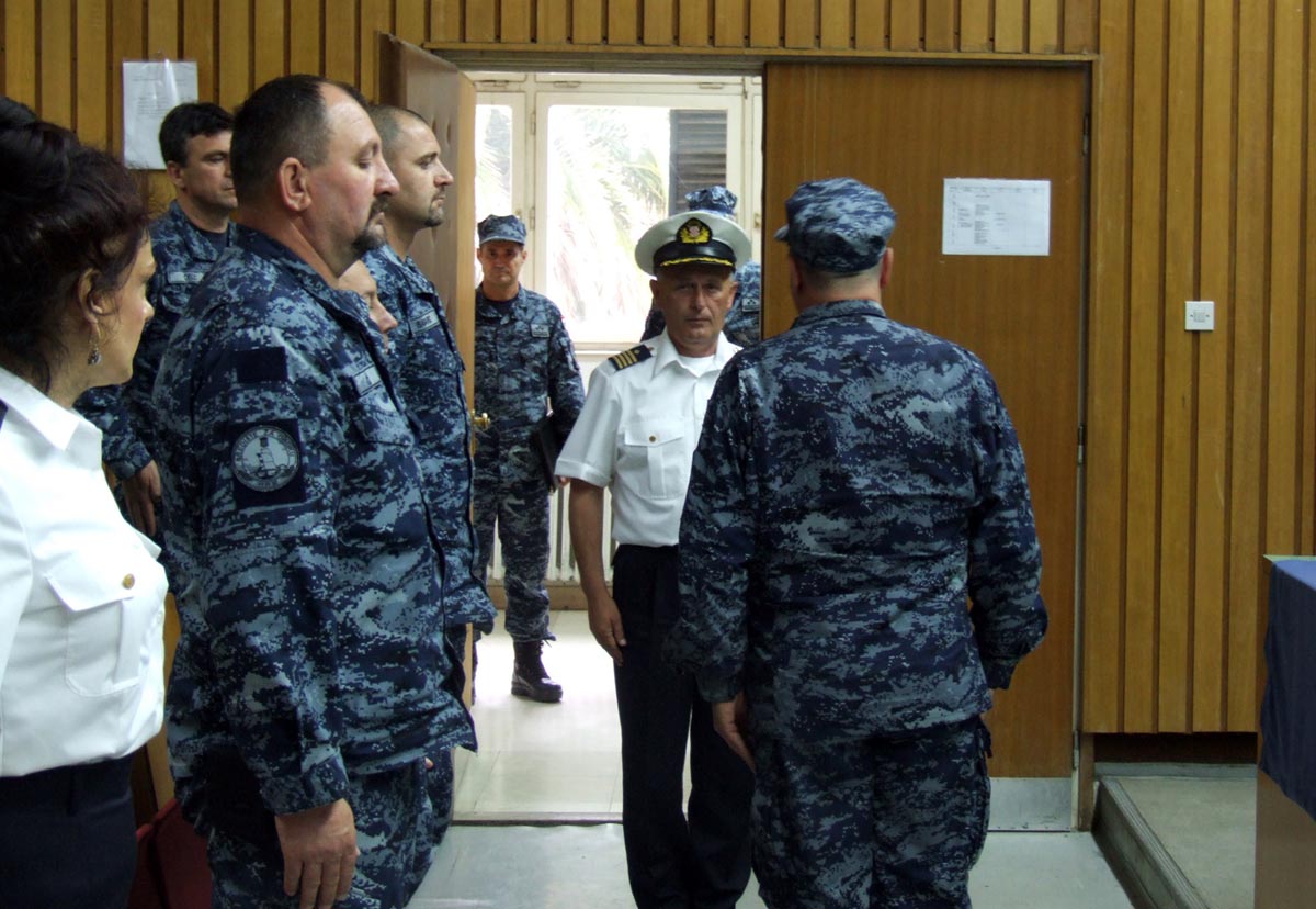 https://www.morh.hr/wp-content/gallery/teaj-za-ovlatene-osobe-obalne-strae-rh/ostrh_23052013_1.jpg