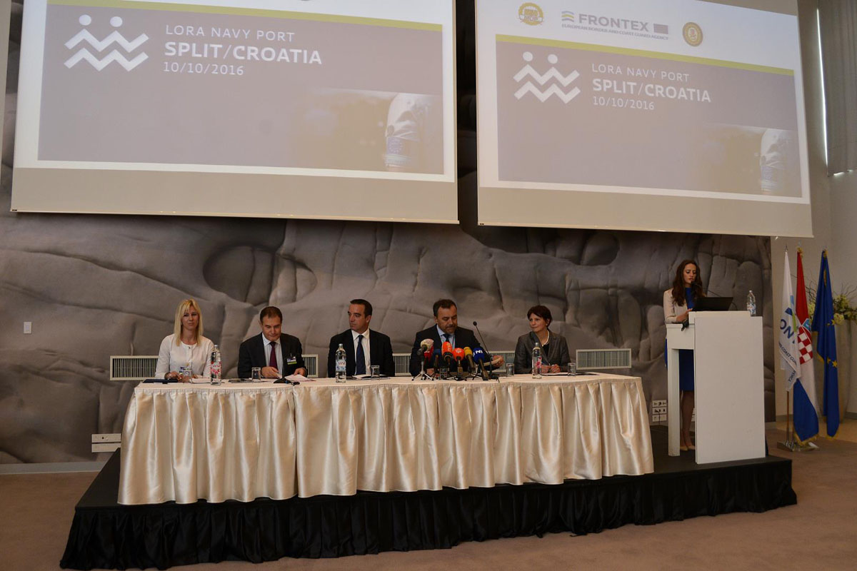 https://www.morh.hr/wp-content/gallery/tematski-sastanak-o-meduagencijskoj-suradnji-u-zastiti-granica/frontex_10102016_3.jpg