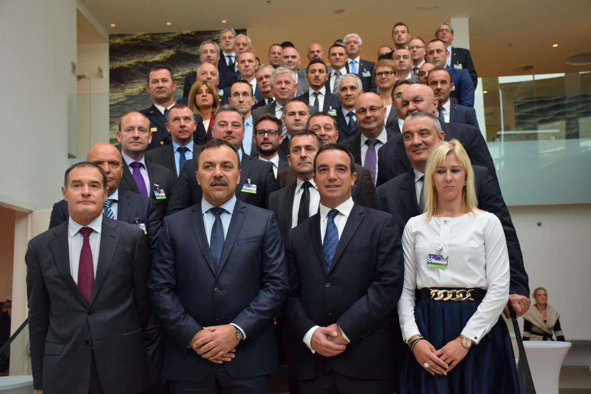 https://www.morh.hr/wp-content/gallery/tematski-sastanak-o-meduagencijskoj-suradnji-u-zastiti-granica/frontex_10102016_5.jpg