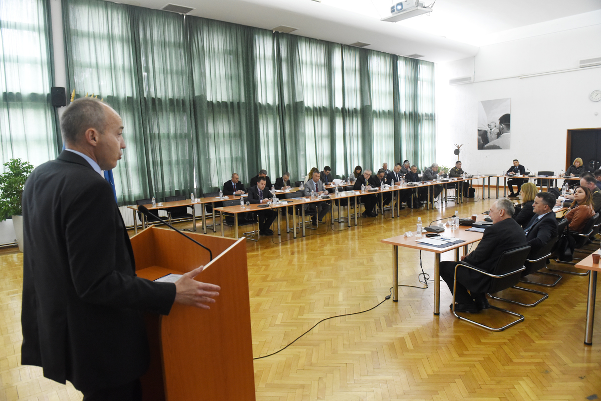 https://www.morh.hr/wp-content/gallery/treci-prijedlog-nacrta-strategije-nacionalne-sigurnosti/hvu_strategija_25042017_14.jpg
