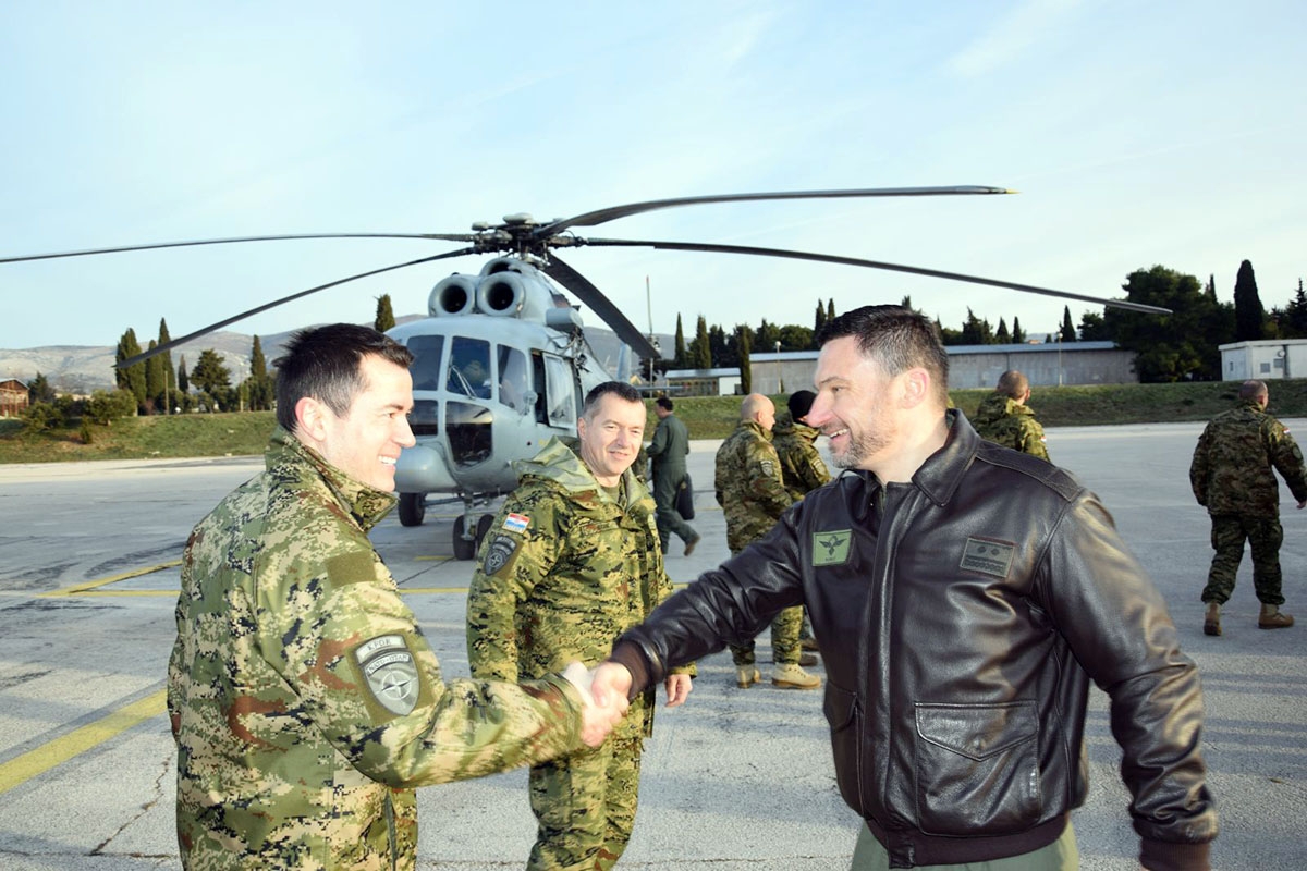 https://www.morh.hr/wp-content/gallery/trideseti-hrvatski-kontingent-upucen-na-kosovo/30_hrvcon_kosovo_080219_06.jpg