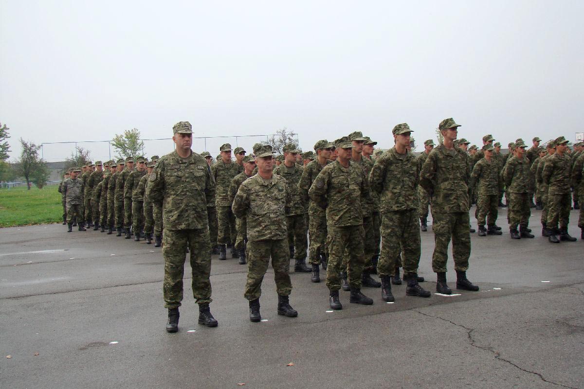 https://www.morh.hr/wp-content/gallery/trinaesti-narastaj-rocnika-zavrsio-temeljnu-vojnu-obuku/obuka_03102014_2.jpg
