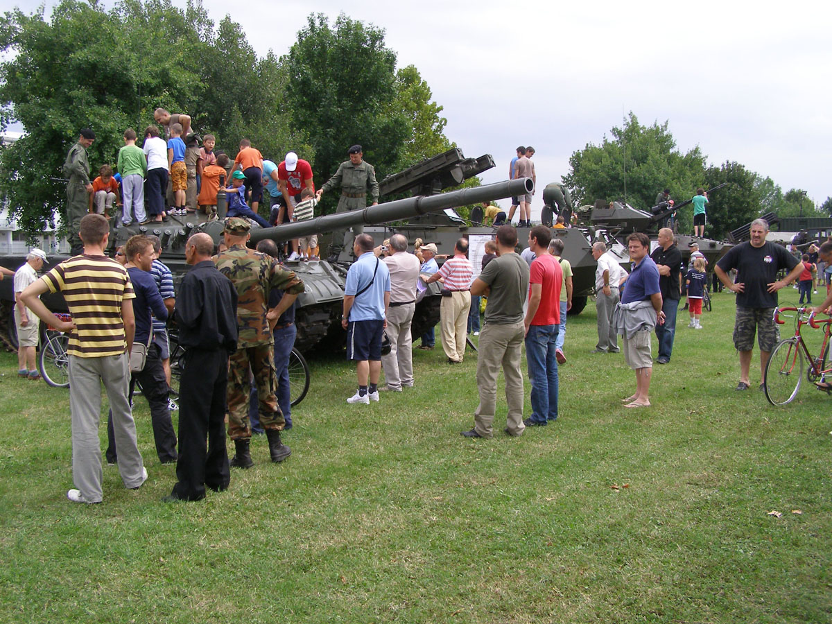 https://www.morh.hr/wp-content/gallery/tt-zbor-os-rh-na-jarunu/ttz_jarun_6_05082010.jpg