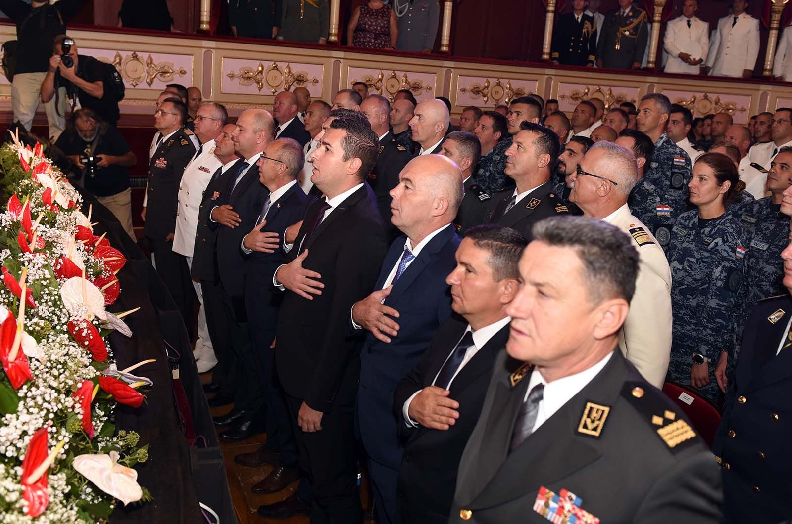 https://www.morh.hr/wp-content/gallery/u-dubrovniku-svecano-obiljezena-28-obljetnica-hrvatske-ratne-mornarice/28_obljetnica_hrm_dubrovnik_190719_07.jpg