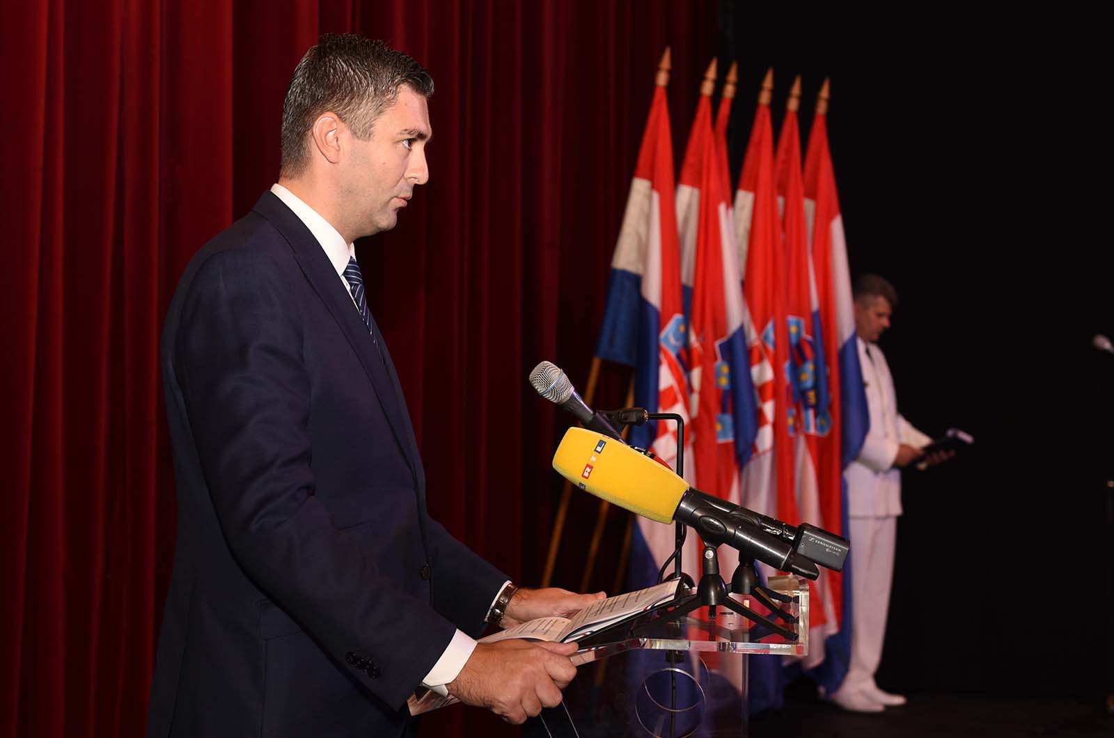 https://www.morh.hr/wp-content/gallery/u-dubrovniku-svecano-obiljezena-28-obljetnica-hrvatske-ratne-mornarice/28_obljetnica_hrm_dubrovnik_190719_22.jpg
