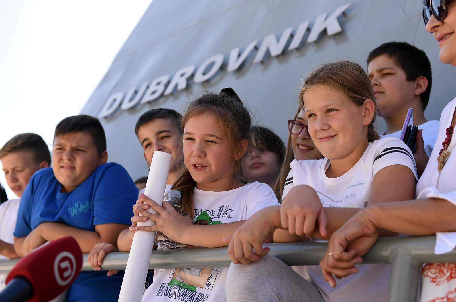 https://www.morh.hr/wp-content/gallery/u-dubrovniku-svecano-obiljezena-28-obljetnica-hrvatske-ratne-mornarice/28_obljetnica_hrm_dubrovnik_190719_33.jpg
