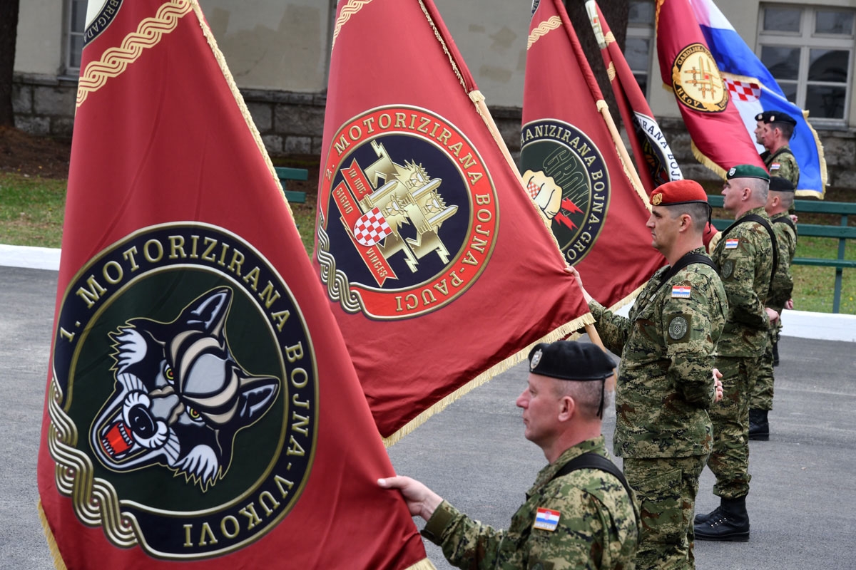 https://www.morh.hr/wp-content/gallery/u-kninu-obiljezena-11-obljetnica-gardijske-mehanizirane-brigade/gmbr_17042018_37.jpg