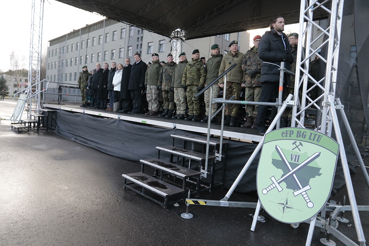 https://www.morh.hr/wp-content/gallery/u-litvi-primopredaja-izmedu-6-i-7-rotacije-u-aktivnosti-ojacane-prednje-prisutnosti/20200207_litva_06.jpg