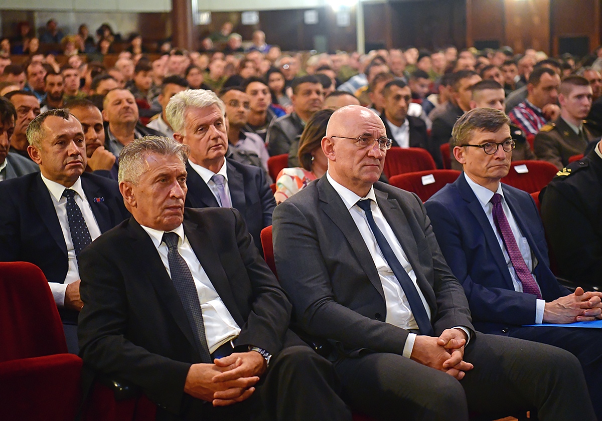 https://www.morh.hr/wp-content/gallery/u-morh-u-odrzana-promocija-monografije-o-romima-u-domovinskom-ratu/wil_2566.jpg