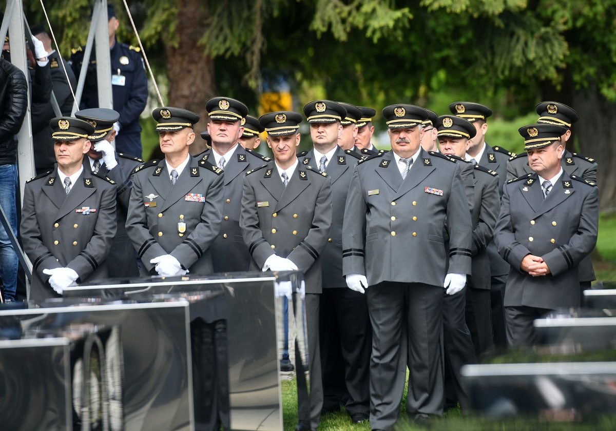 https://www.morh.hr/wp-content/gallery/u-okucanima-obiljezena-24-obljetnica-vro-bljesak/obljetnica_vro_bljesak_hrvatska_vojska_010519_24.jpg