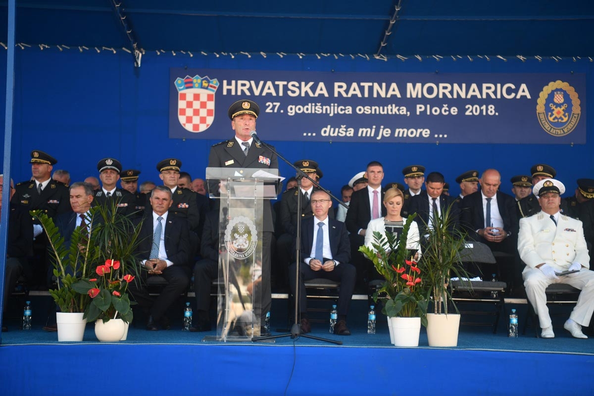 https://www.morh.hr/wp-content/gallery/u-plocama-svecano-obiljezena-27-obljetnica-hrvatske-ratne-mornarice/hrm_14092018_22.jpg