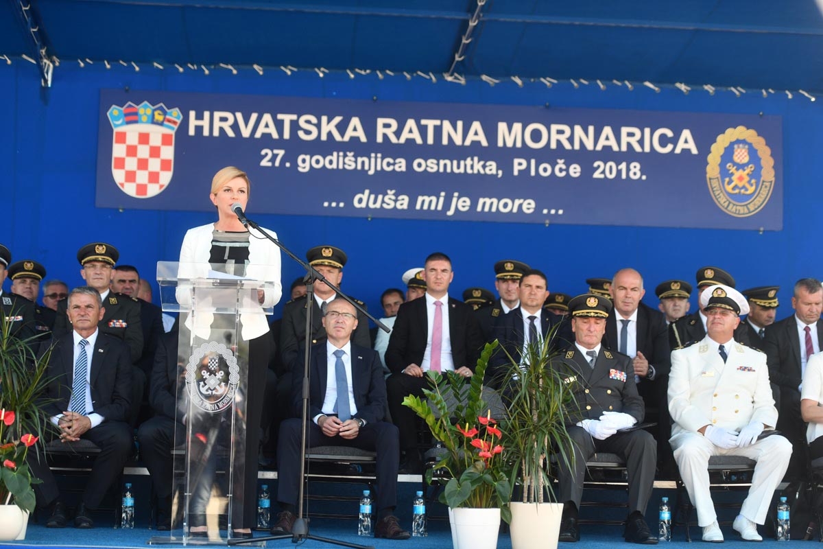 https://www.morh.hr/wp-content/gallery/u-plocama-svecano-obiljezena-27-obljetnica-hrvatske-ratne-mornarice/hrm_14092018_34.jpg
