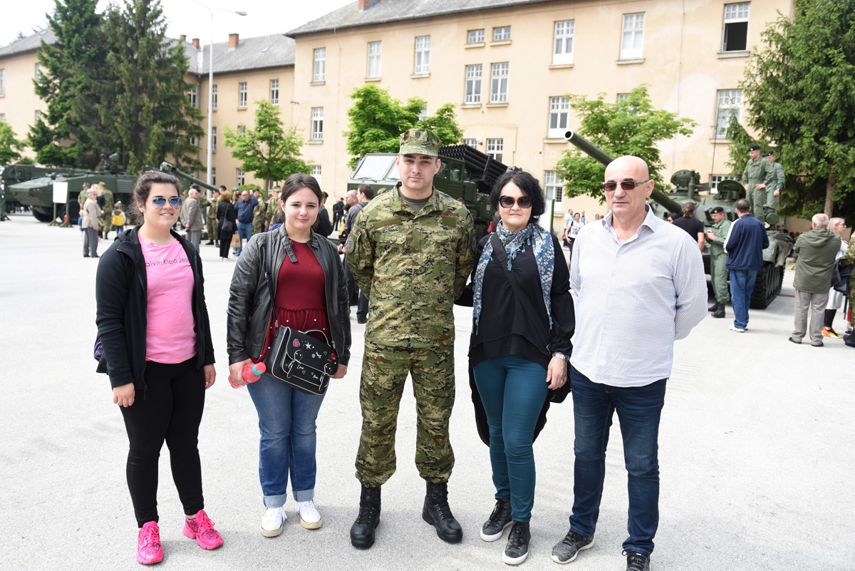 https://www.morh.hr/wp-content/gallery/u-pozegi-prisegnuo-25-narastaj-dragovoljnih-rocnika/pozega_18052019_43.jpg