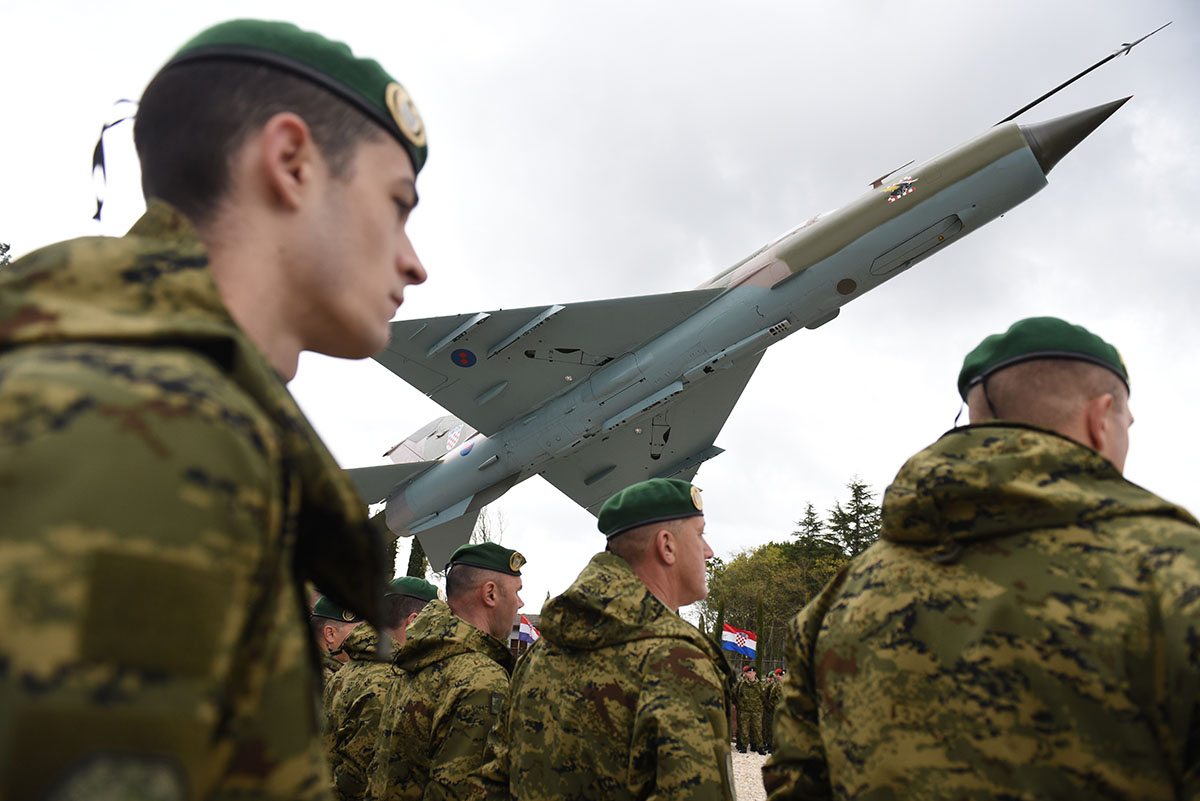 https://www.morh.hr/wp-content/gallery/u-puli-svecano-otvorena-vojarna-hrvatski-branitelji-istre/vojarna_pula_15112019_01.jpg