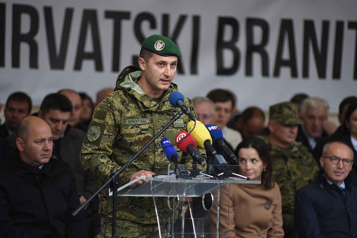 https://www.morh.hr/wp-content/gallery/u-puli-svecano-otvorena-vojarna-hrvatski-branitelji-istre/vojarna_pula_15112019_22.jpg